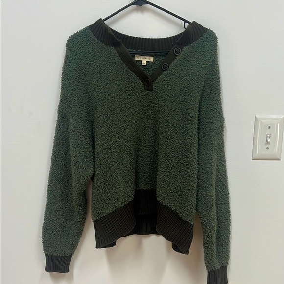 LA Hearts Sherpa Sweater - Picture 1 of 3